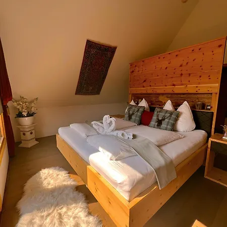 Romantisches Wellness Im Steirischen Ursprung Chalet Brodersdorf