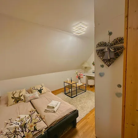 Chalet Romantisches Wellness Im Steirischen Ursprung *