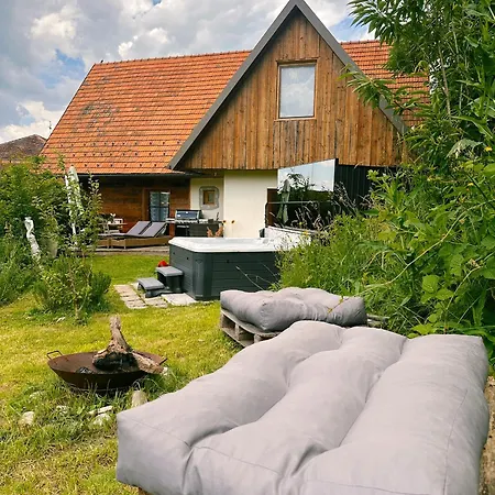 Romantisches Wellness Im Steirischen Ursprung Chalet